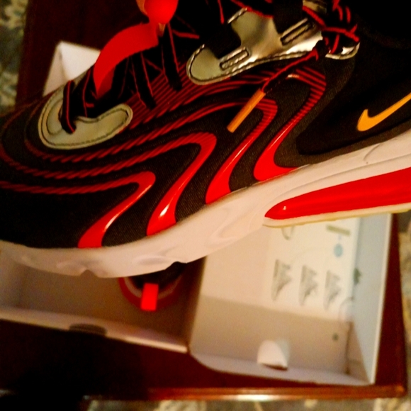 shoes - Picture 1 of 4